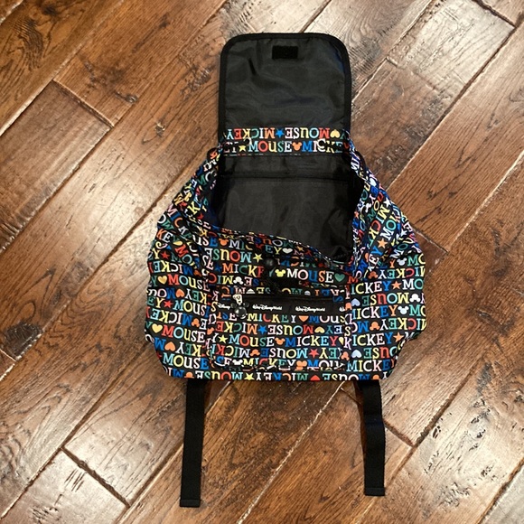 Walt Disney World Mickey Mouse Lightweight Backpack USED - Picture 3 of 6